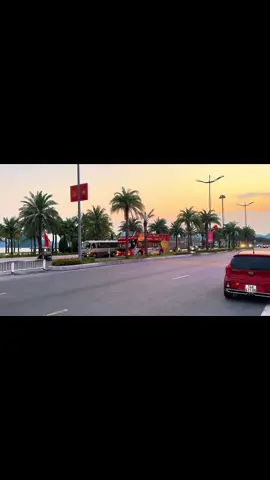 Ban có thể chê HL đắt đỏ,..