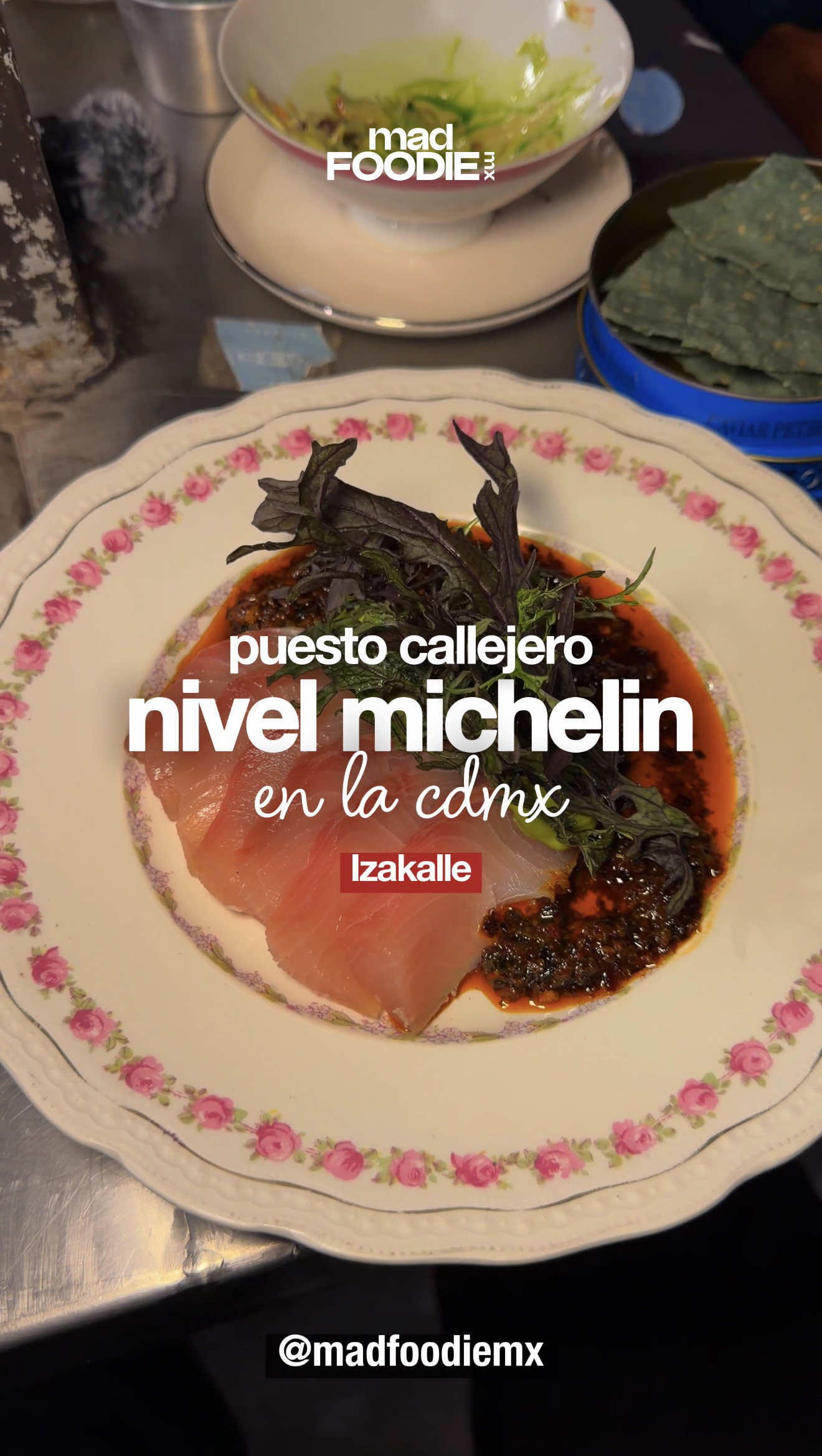 🔥 Definitivamente @izakalleroma del chef @alejandrohr25 es un lugar que no puede faltar en tu lista por conocer en la #CDMX ! Aquí te contamos todos los detalles! 👀 👇🏻¿Se te antojó? Etiqueta en comentarios a las personas con las que vas a ir!