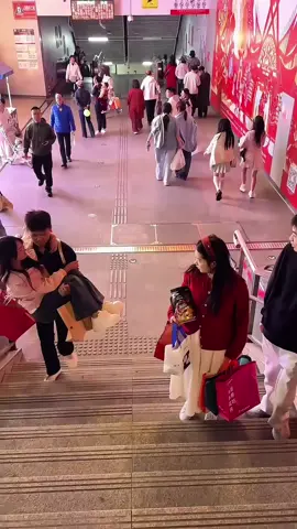 Chỉ biết ước 😆😆😆 #Douyin #vuivemoingay❤️ #couple #tamtrang #xuhuong 