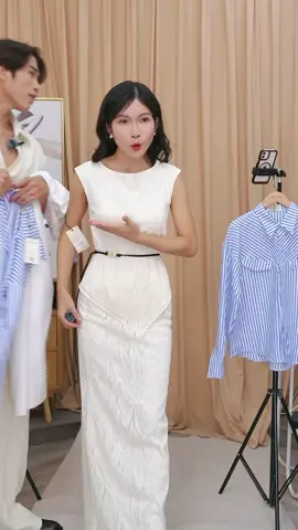 Tham gia buổi LIVE của chúng tôi để nhận nhiều khuyến mãi độc quyền!