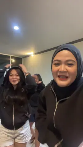 Tebak yang butuh kepastian yg mana ? 🤣
