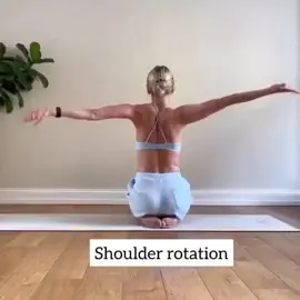 How to: Reverse Prayer. Here is all about the prep of your shoulders: for shoulder opening and increasing mobility range. Try out these drills and feel the difference afterwards! Tight hips holding your practice back? You don’t need hours of stretching—just 8 mins of science-backed movement. Unlock your full power and master those splits. —————————— 💝 Follow us for more tips every day! 💛 💁‍♀️ Tag friends who need that Thank!!!! Share this post ———————————— #yogaexercises #yogaeverday #yogatutorials #yogahappy #yogalifetips