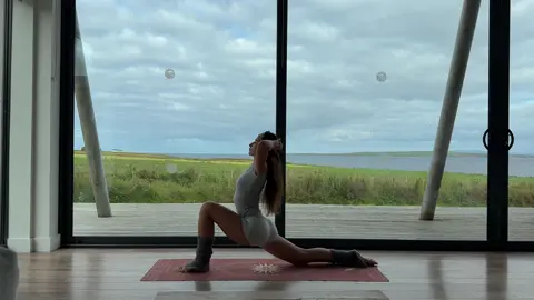 Cozy for Fall #fyp #yoga #fall #asanapractice #view 