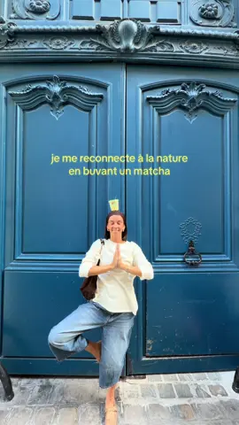 le retour à paris = MATCHA chez @JŌHŌ COFFEE  #matcha #girl #coffeeshop #strass 