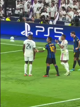 What’s wrong with Martinez, guys?😂 ... #viral #views #fyou #realmadrid #football 