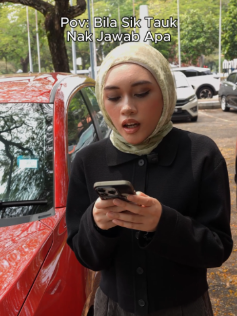 Belum habis cerita, dah habis credit! 😩 Mok tauk apa yang best pasal All-New SAGA? Banyak juak nak diceritakan — dari i-GT 1.5 Engine dan 9 ciri ADAS, sampai Wireless Apple CarPlay & Android Auto untuk hiburan sepanjang perjalanan. Tapi belum sempat explain semua, abang dah booking! Nang Malaysia’s Iconic Sedan tok! 👉🏼Sik payah tunggu AI, book test drive hari ini! https://www.proton.com/models/all-new-saga  #HiPROTON #INSPIRINGCONNECTIONS #AllNewSaga #IntelligenceThatThrills #MalaysiasIconicSedan #Saga