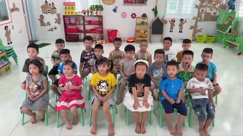 Khởi động cùng các bé Lớn B2.                     #xuhuong #lophochanhphuc 