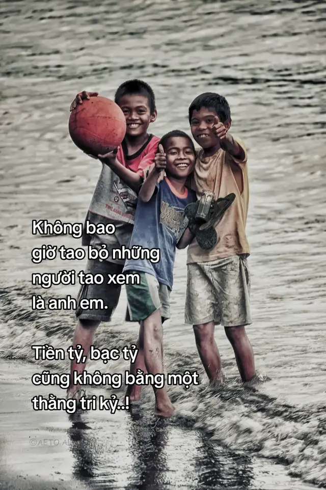 Không bao  giờ tao bỏ những  người tao xem  là anh em. Tiền tỷ, bạc tỷ  cũng không bằng một  thằng tri kỷ..! #chithang_08 #story #cuocsong  #viraltiktok #xuhuong 
