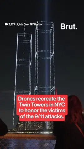 A drone show in New York City honored the 2,977 people who were killed in the devastating 9/11 attacks on the Twin Towers by recreating the buildings with 2,977 lights. #911 #Drones #Memorial #NYC
