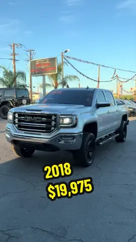 ‼️Available Now‼️ 2018 GMC Sierra SLT✅ Price $19,975✅ Crew Cab ✅ Leather interior✅ 5.3 V8 2WD✅ ☎️909-990-0097☎️ 📍17847 Valley blvd Bloomington ca 92316
