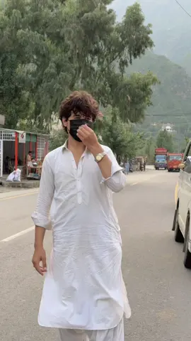 repost video gyz ☺️🥰 #foryoupage #foyoupage #freefire_lover #growmyaccount✅♥️♥️♥️ @🎀😒 MEOW HINZA 😊🖤🎀 