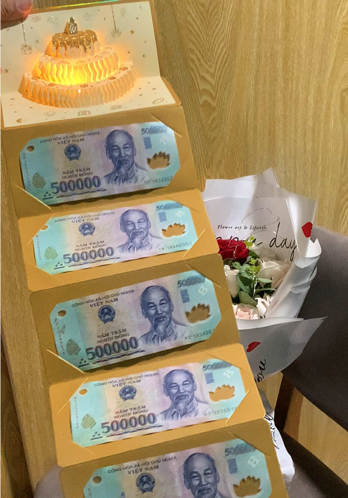 Các chị em vào xác nhận xem có ưng không nào 