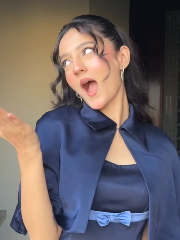 Rabia faisal latest Flawless Transition 🤍💙🌷#trending #foryouuuuuuuuuuuuuuuuuuuuuuuuuu #sistrologyy #rabiafaisal #rabiafaisaltiktok @rabiafaisal 