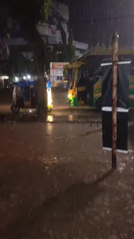 → রাতের বেলায় হৃদয় কে শাসনে রাখা যায় না। হৃদয় বেপরোয়া হয়ে ওঠে, পুরনো মানুষ'কে অনুভব করতে  চায়, কার'ও কার'ও জন্য মন পুড়ে!!💔😔# #foryou #tiktok #bdtiktokofficial #sadvibes 