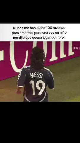 ✍️Y eso me hizo 100 razones para amarme 🫂 #frases #motivadoras #futbol #fyp #parati 