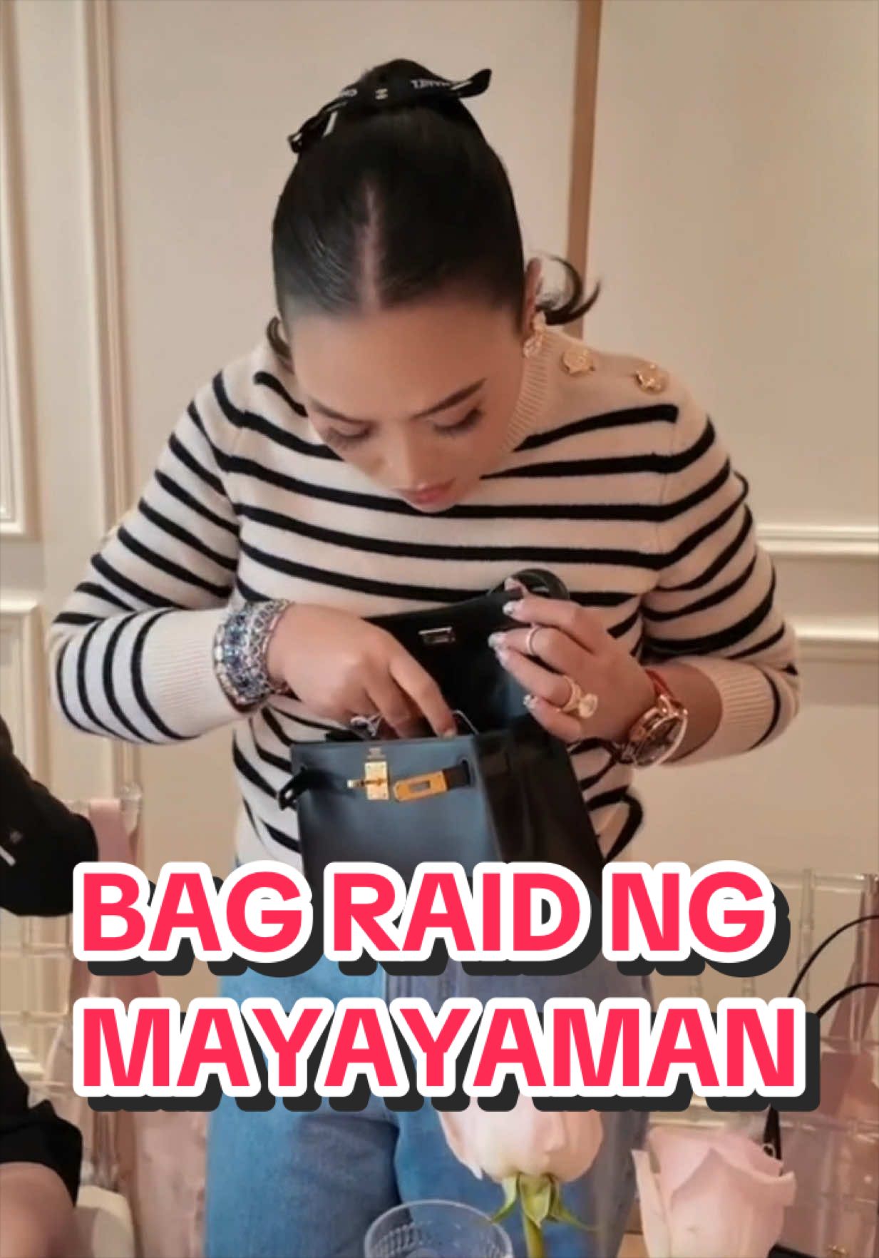BAG RAID ng mga MAYAYAMAN! 👜💸👀 Tingnan natin kung anong sikreto ang laman ng bag nila! 😂✨ #KIMsdiary 
