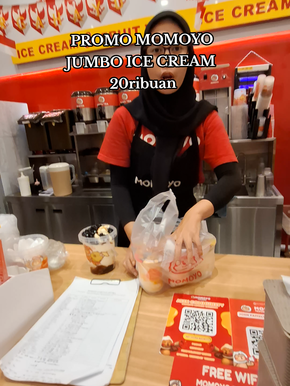 Gaskeun, butuh yang seger langsung beli vouchernya lewat tag lokasi di video✨️ #jumboicecream #momoyoicecream #momoyo  #vouchertiktok #jajanantiktok 