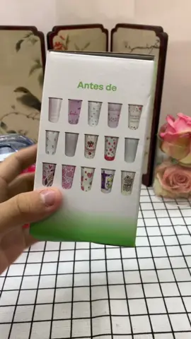 Copo portátil com efeito de cor mágica, perfeito para o seu dia a dia! 😍 #CopoTermico #CopoQueMudaDeCor #AcessóriosPraticos #CopoInovador #VidaPratica