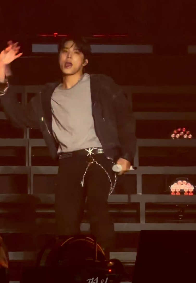 #JEONGWOO 