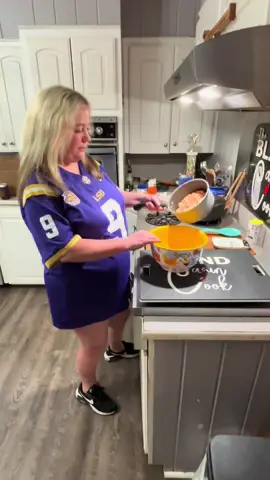 Gameday shrimp dip #fyp #viral #foryourpage 