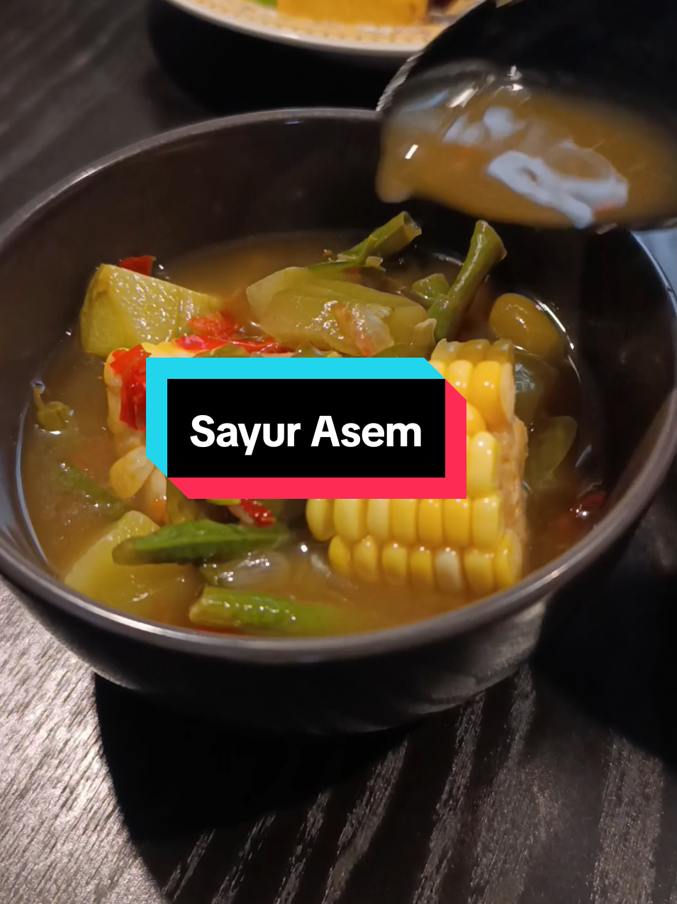 Nyunda pisan, sayur asem, ikan goreng di tambah sambal❤ #cooking #menurumahan #sayurasem #tehholi 