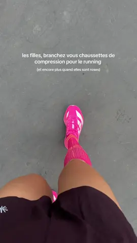 Première fois que je courais avec j’ai adoré 💕🏃🏻‍♀️ #stox #Running #runningsocks #runninggirl 