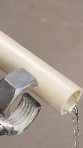 عندما يضيق صدرك، افتح القرآن... ففي كل آية سكينة، وفي كل تلاوة رحمة. اللهم اجعل القرآن ربيع قلوبنا، ونور صدورنا، وجلاء أحزاننا. 🤲🤍 #القران_الكريم #تلاوة_خاشعة #راحة_نفسية #اذكروا_الله #ذكر_الله 
