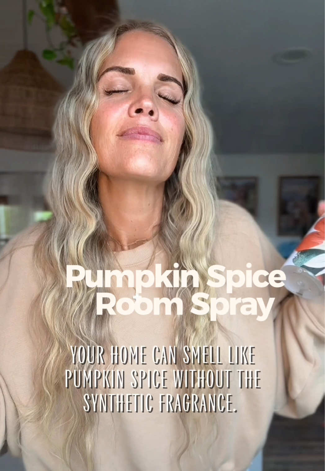 🎃🍂 DIY PUMPKIN SPICE ROOM SPRAY 🍂🎃 Because I want my whole house smelling like fall… just without all the synthetic fragrance. 🤎 For a 4 oz glass spray bottle: • 2 tbsp witch hazel • 8 drops dōTERRA Wild Orange • 5 drops dōTERRA Cinnamon Bark • 3 drops dōTERRA Clove • 3 drops dōTERRA Ginger • 3 drops dōTERRA Madagascar Vanilla • Distilled water to fill Add everything to your spray bottle, top with distilled water and give it a good shake! Shake before each use and mist into the air whenever you want that warm, cozy pumpkin spice smell. 🎃✨ It smells SOOO good!! Like fall in a bottle. 🍂 ✨ links are in my bio  Keep shining your light… love ya, bye! ☀️🤎 #FallDIY #PumpkinSpice #NonToxicHome #EssentialOilDIY #TheDivineSoulshine