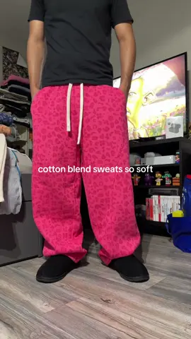XL 165 5’10. tough & affordable #outfitinspo #fashiontok #OOTD #baggypants #sohochic 