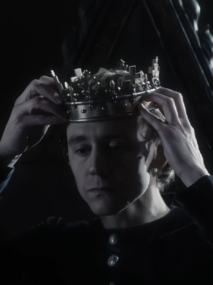I worked so hard for the quality, I hope tiktok won't ruin it😞#tomhiddleston as #princehal #henryv #shakespeare #thehollowcrown 