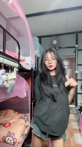 မကုန်သေးလို့#tiktok #foryou #fyp 