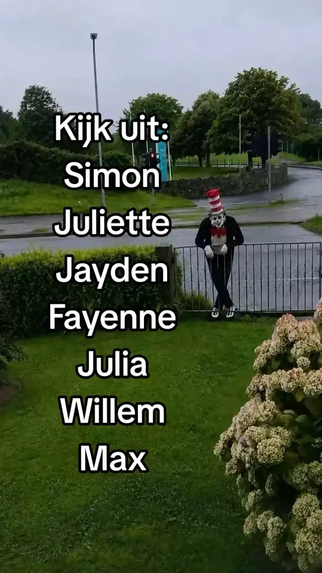 #catinthehat