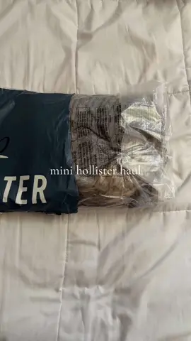 so perfect for fall i can’t wait! #fyp #hollister #fall #twilight #mutuals 