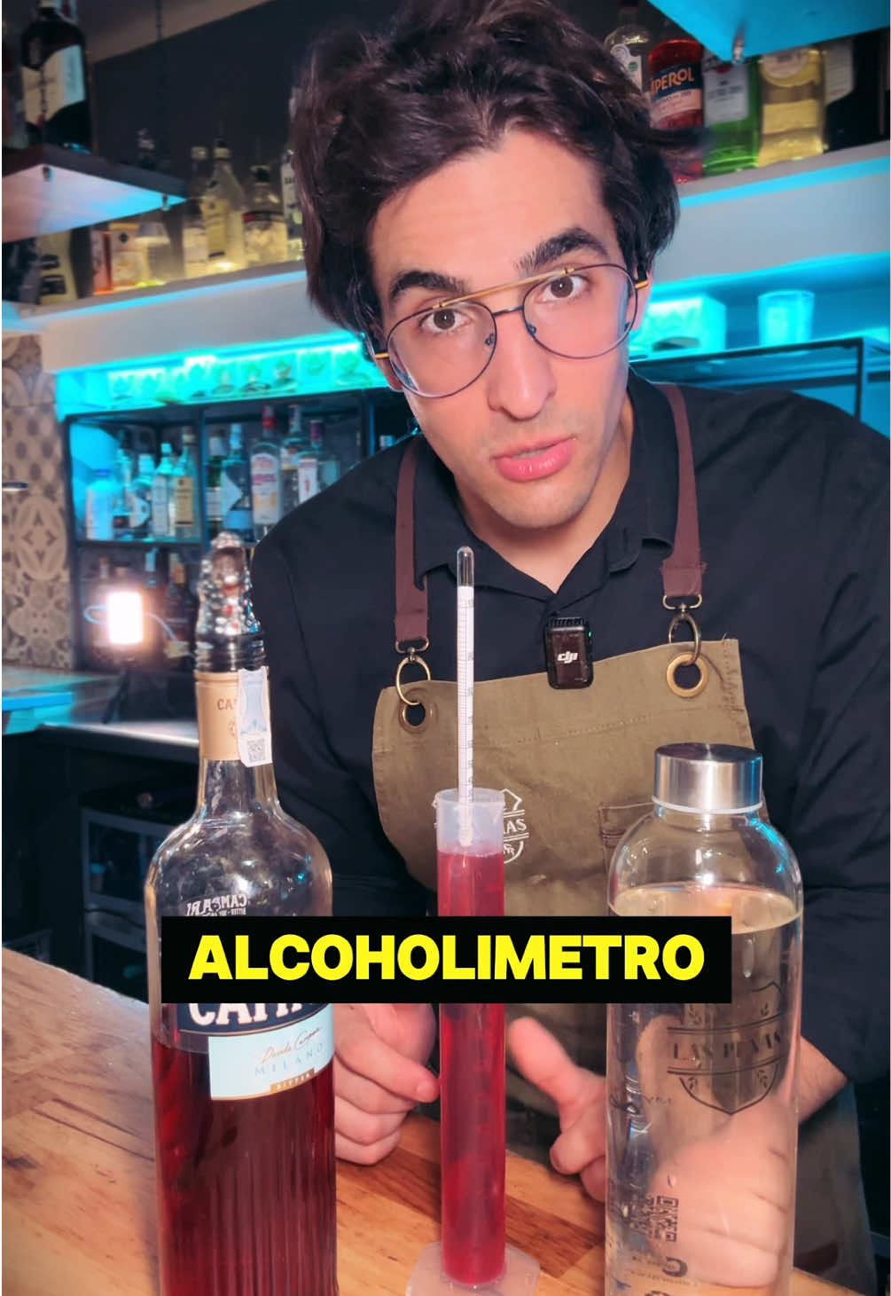 ⚠️ Uso básico del alcoholímetro en agua y vodka… #camarero #meseros #hosteleria #cocteles #bartender