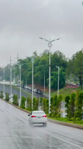 🌧️ Most beautiful rainy weather of the capital city, Islamabad — when the rain washes the roads, clouds embrace the Margalla Hills, and the whole city turns peaceful and magical. 🌿☔️#fyp #fypシ #foryou #foryoupage #Islamabad 