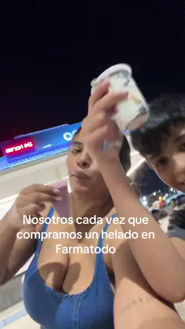 Por favor le puedes dar una paleta? 🤣