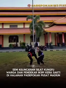 Kalau soal kelincahan jurus, warga & pendekar IKSPI Kera Sakti di Padepokan Pusat Madiun ini juaranya. Kece parah #ikspikerasakti_indonesia #ikspi_kerasakti1980 #ikspi #fyp 