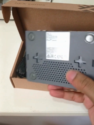 Microtick router bado zipo boss. Tutumie ujumbe kwa 0658999901 upate router na mfumo wa Vocha bure#tiktokviral #tiktoktanzania #tiktokuganda #tiktokkenya #tiktokrwanda