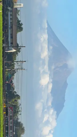 Syahdu poll #merapi #jogja #klaten #krl #train