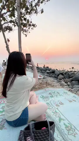 🌊