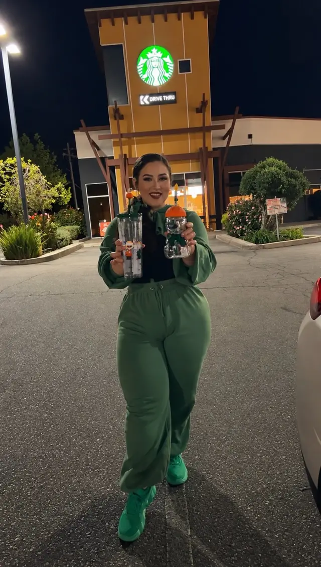 @Starbucks #snoopy #snoopycollection #starbucks #fyp #starbuckscup 