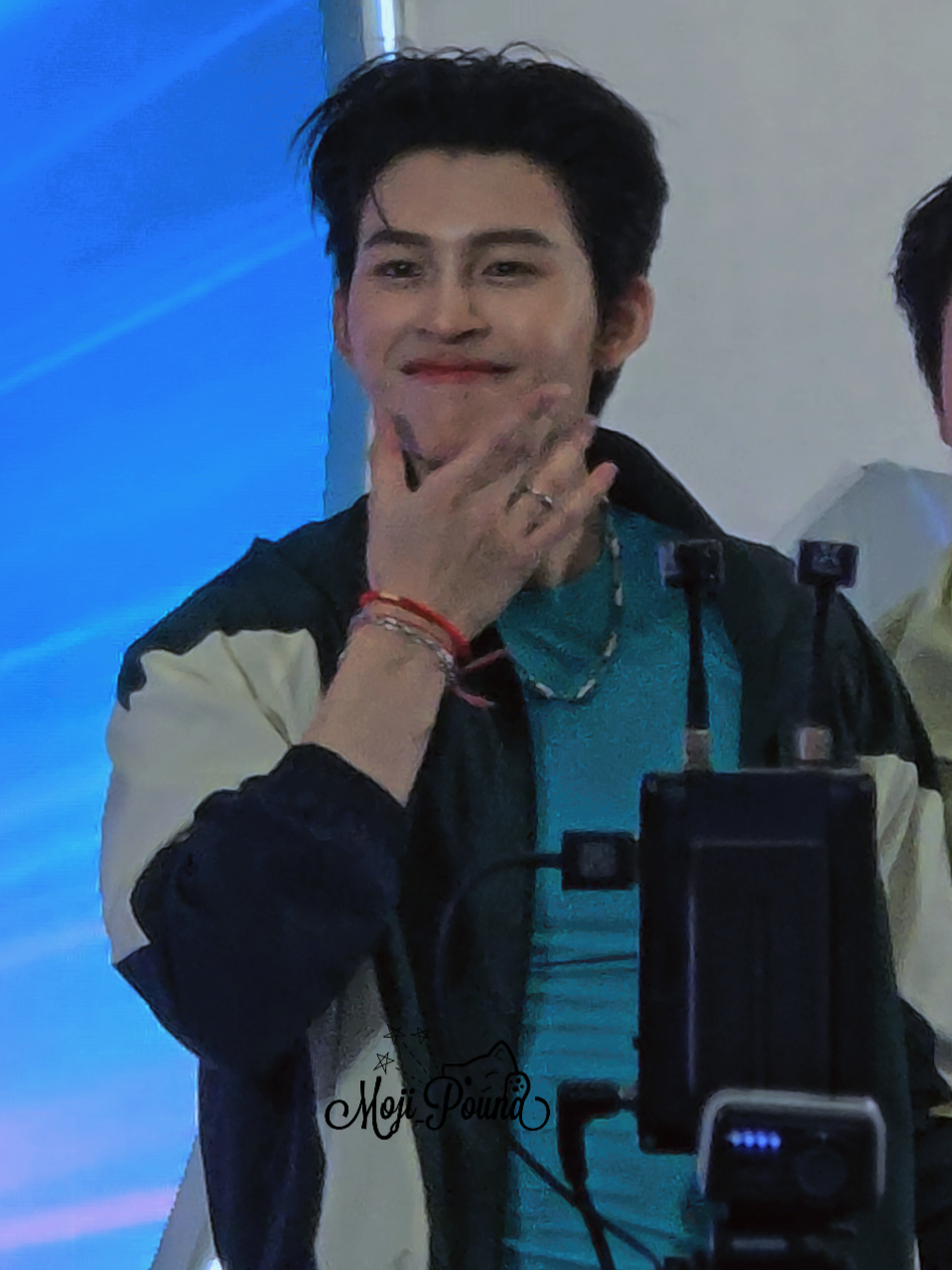 แม่ๆอยากได้ปังอ้วมมม🤣🤣🤣 แต่มองแรงนะปอนด์5554#BreezeQuickWashxPondGemini #pond 