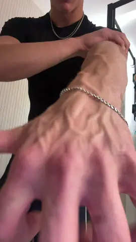 #2010 #biceps #veins 
