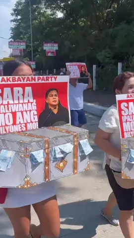 Akbayan Party, nagmartsa patungong Senado upang ipanawagan ang pagsisiyasat sa umano’y unexplained wealth ng Bise Presidente. #protesta!
