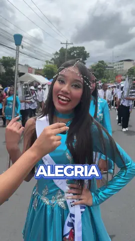 🇭🇳❤️ ¿En una palabra, qué significa desfilar para vos? Ellos lo tienen claro: orgullo, amor por Honduras y belleza. ✨ Y para vos, ¿qué palabra define esta tradición? 👇🇭🇳 #DesfilesHonduras2026