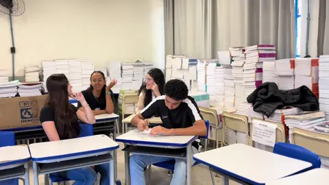 🦊🧡 SEXTA-FEIRA | 18/09 Teremos nosso trote de personagens com a inicial do nome!  Venha caracterizado e entre na brincadeira!  ⚠️ Lembrando que o trote será apenas para o 3º ano! Também teremos venda de salgados e refrigerantes durante o intervalo.  Em breve, anunciaremos os preços no grupo oficial! 🦊 #foryou #terceirao #troteterceirão 