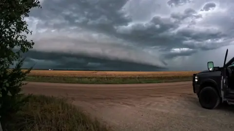 What in the SHELF! Wichita, KS 9/15/26 #storm #stormchaser #tornado #nature #weather 