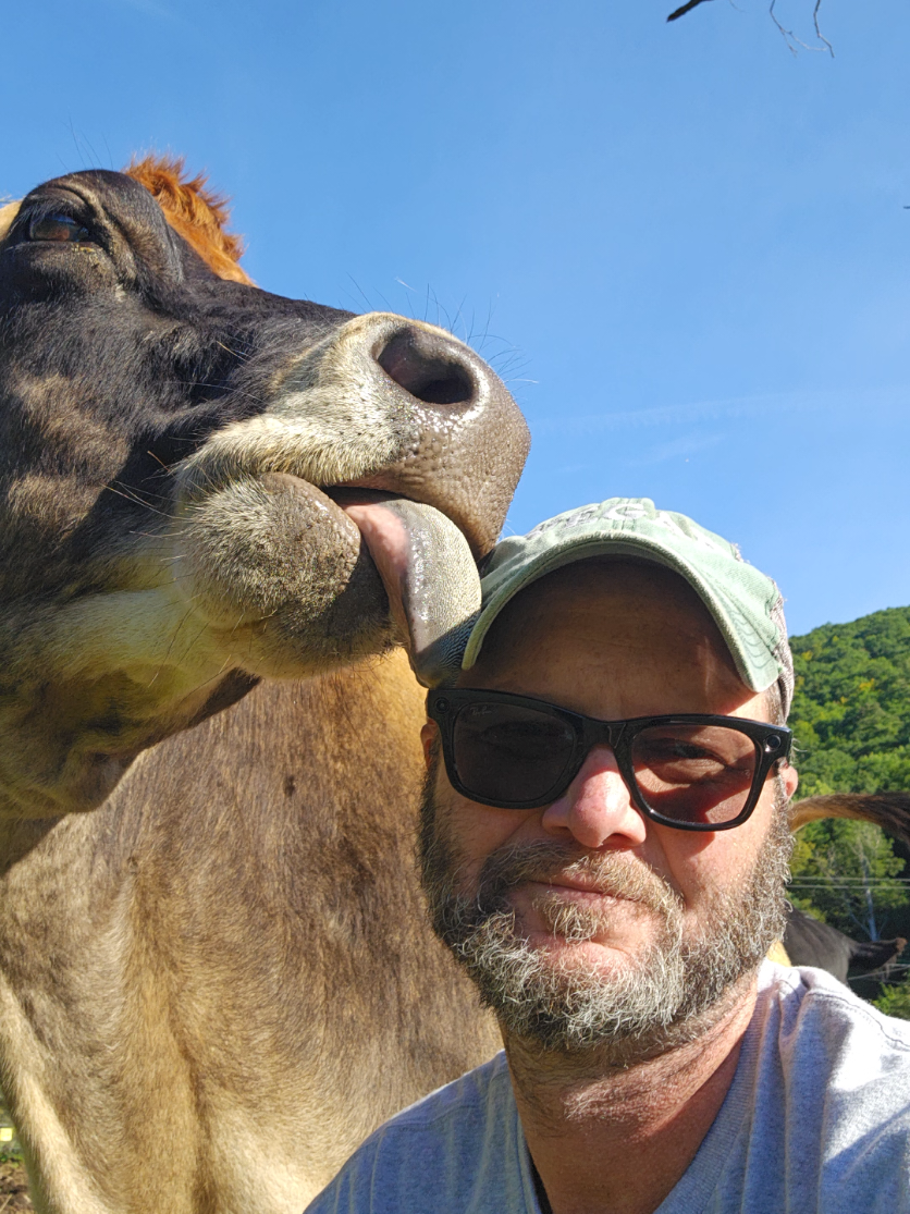 Lots of love from Summerthyme, Bertha, and Goofy. #broomeanimalsanctuary #veganfortheanimals #choosecompassion #cows #cowsoftiktok @Broome Animal Sanctuary @GregTonian 