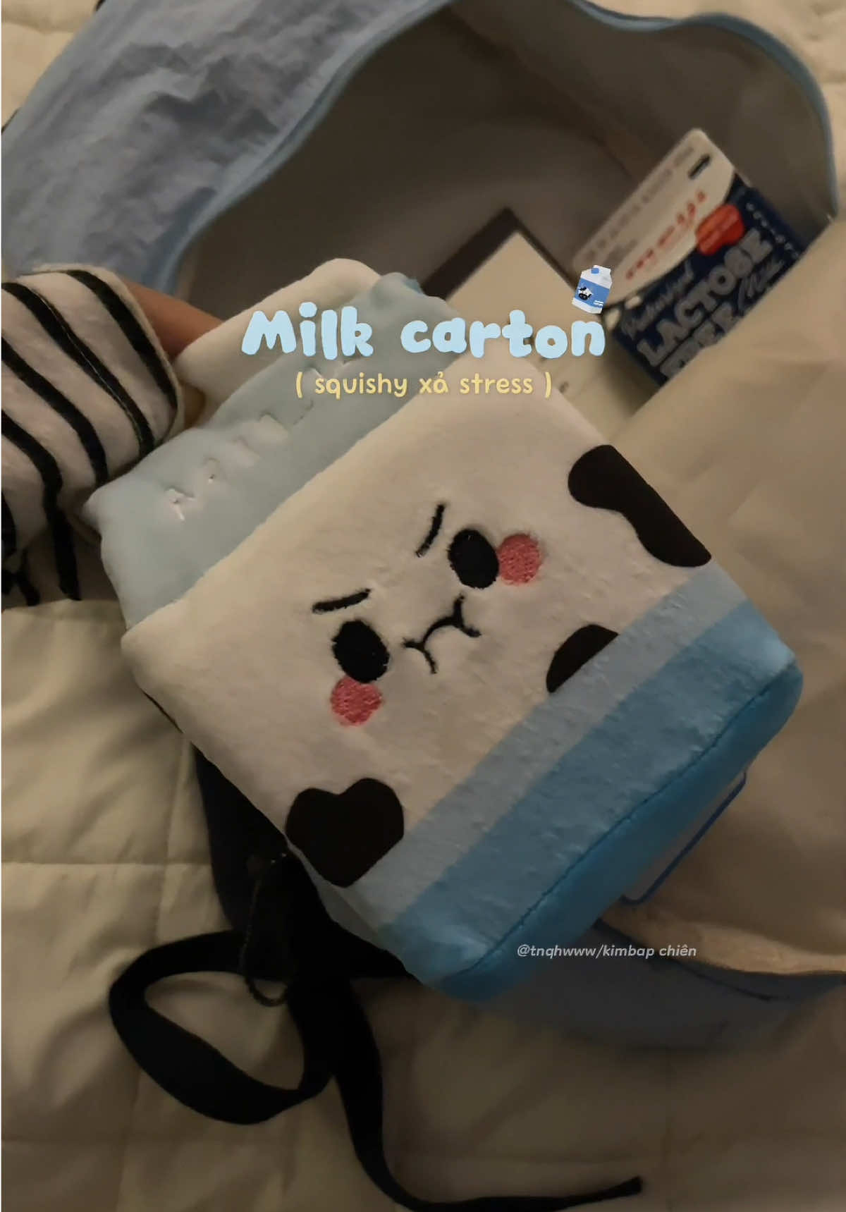 Có thể bóp bóp cả ngày hong biết chán lunn 🥹 vừa mềm mềm vừa cuteee 🥛🐄  #squishy #dochoixastress #gaubong #unboxing #fypシ゚viral 
