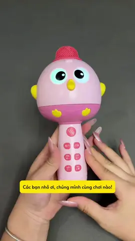 Bé tha hồ hóa thân thành ca sĩ nhí với micro siêu xinh! Âm thanh sống động, tích hợp nhạc vui nhộn giúp bé tự tin thể hiện tài năng mỗi ngày. 🎤✨ #microdochoichobe  #dochoiamnhac #dochoichobe #dochoithongminh #dochoigiaoduc